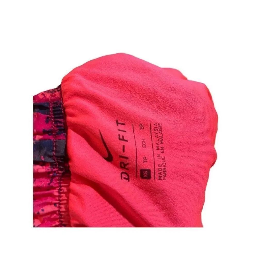 Nike Running Shorts - Picture 3 of 3